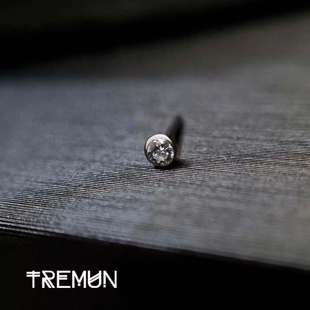 Nostril Straight with white CZ