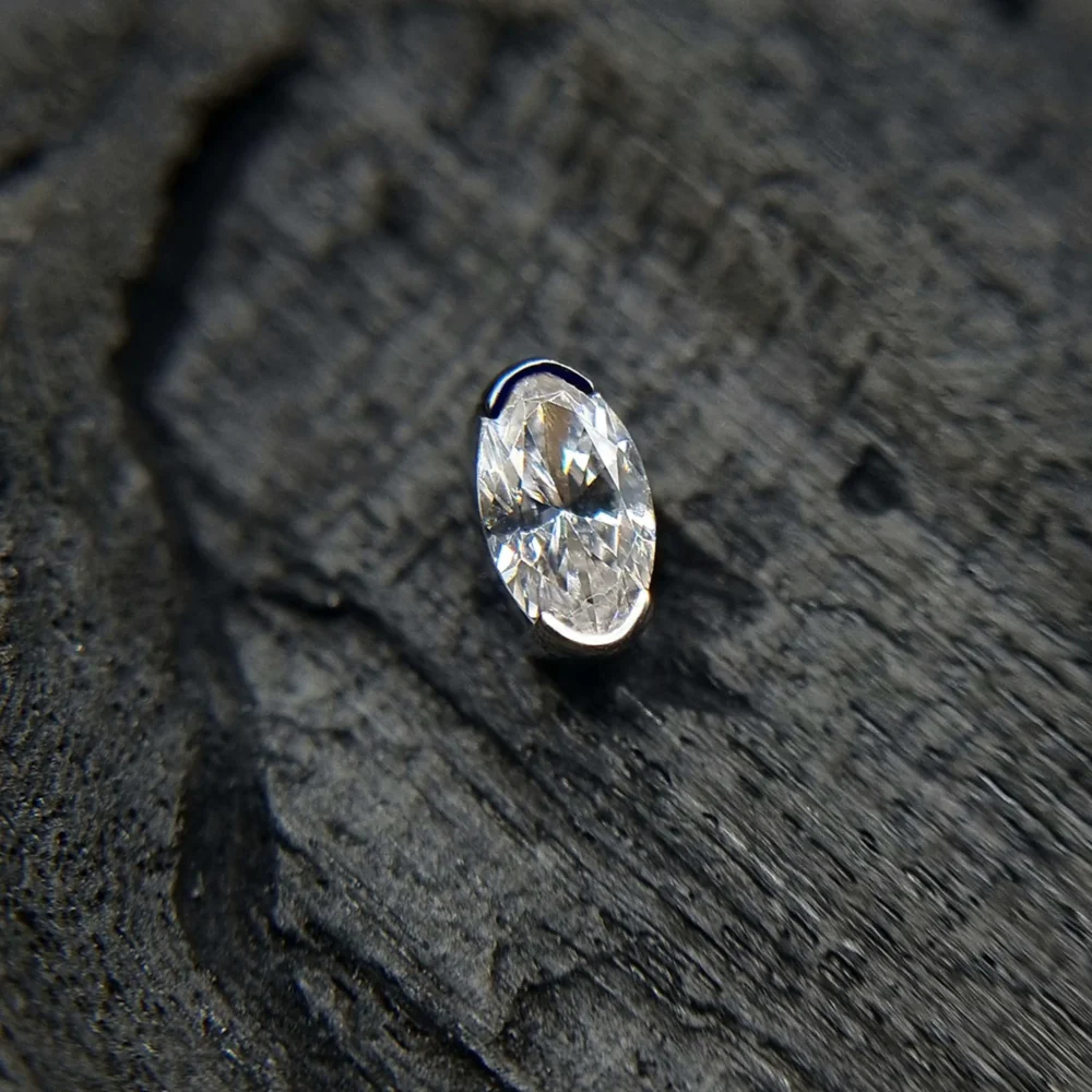 luneta ovală aur alb